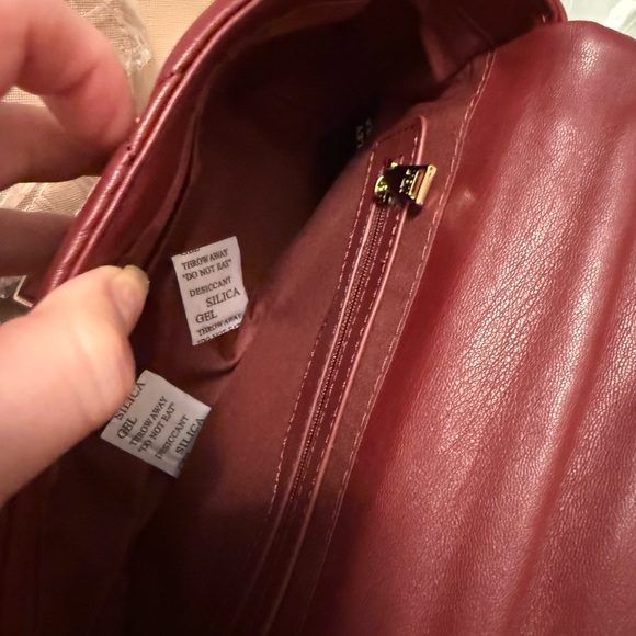 NWT
 Badgley Mischka Burgundy Crossbody Bag - Picture 3 of 8